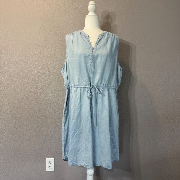 Time and Tru Dresses & Skirts - Time and Tru Women's Size XXL (20) Light Blue Lyocell Drawstring Waist Dress‎